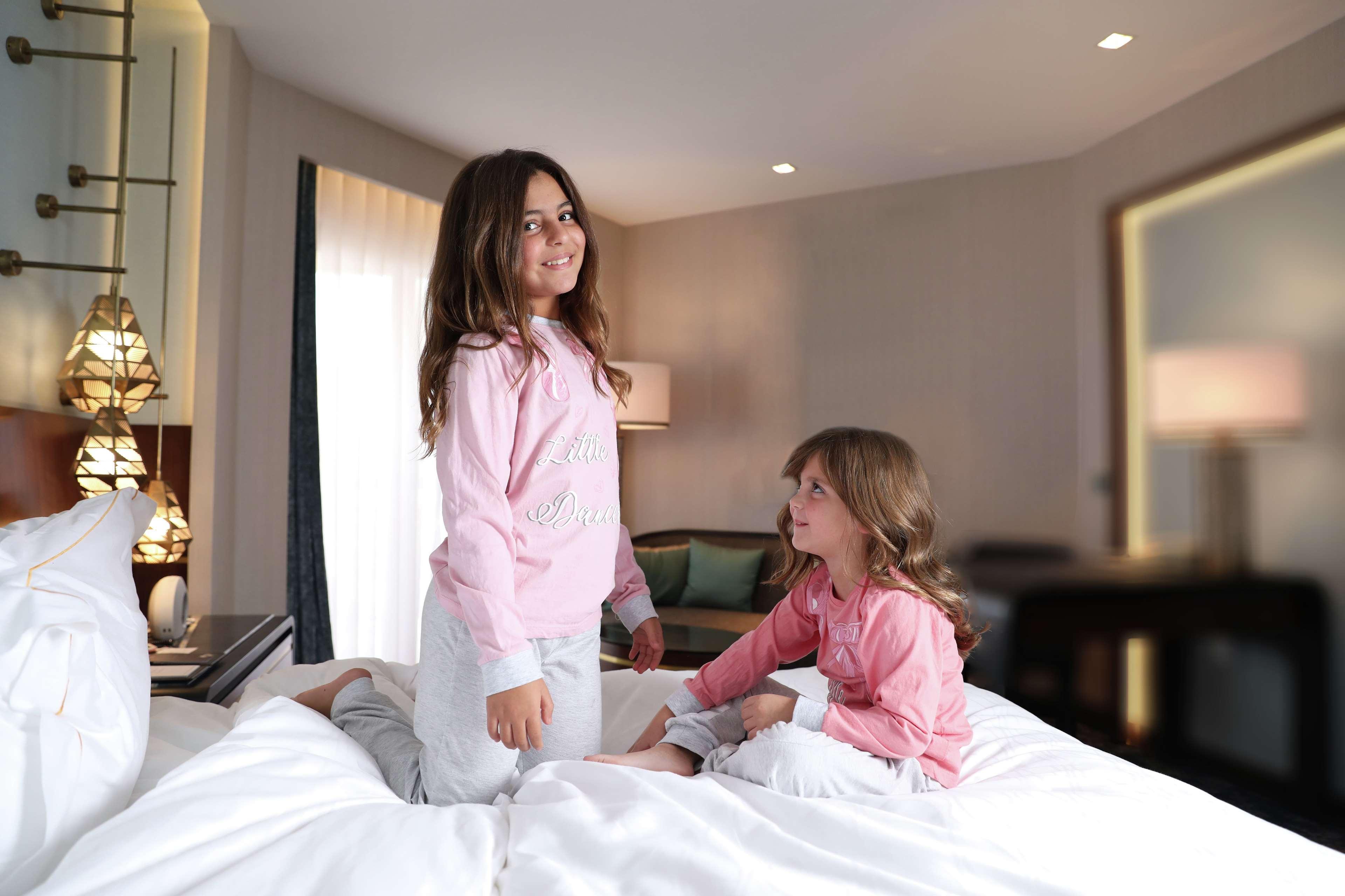 Sofitel Cairo Downtown Nile Otel Dış mekan fotoğraf Princess Isabella and Prince Alexander in 2019
