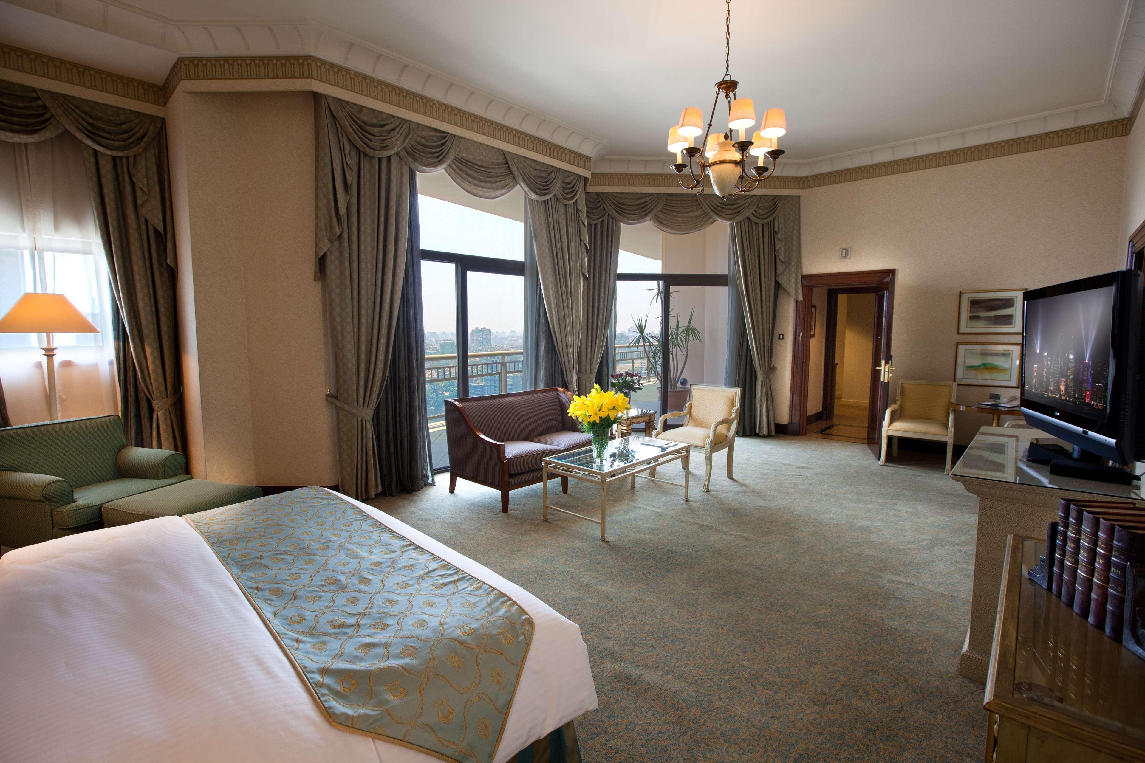 Sofitel Cairo Downtown Nile Otel Dış mekan fotoğraf A suite at the hotel